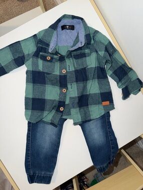 7 For All Man Kind Kids Green & Navy Plaid Button-Up Shirt & Jeans